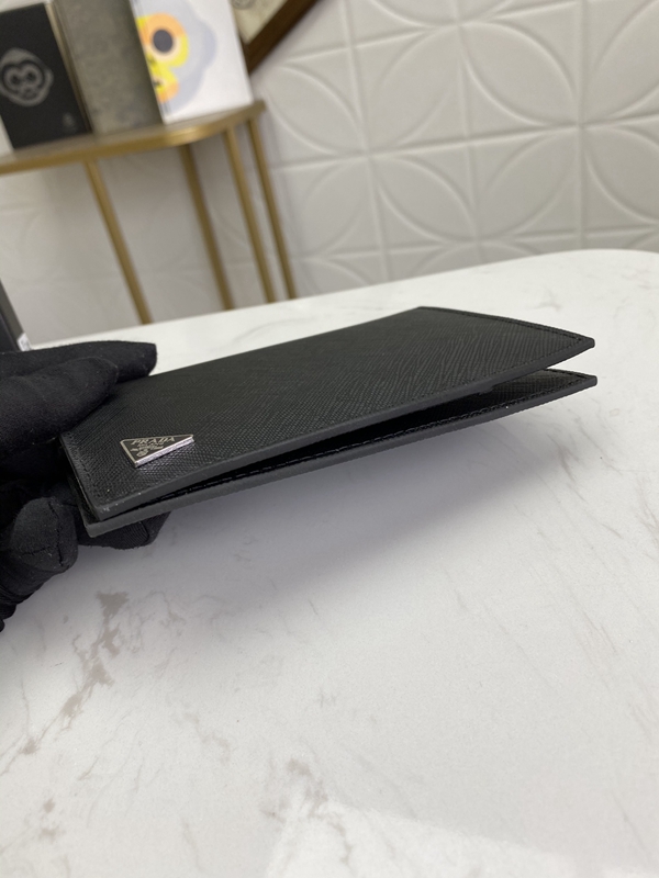 プラダ財布コピー細部ディテール